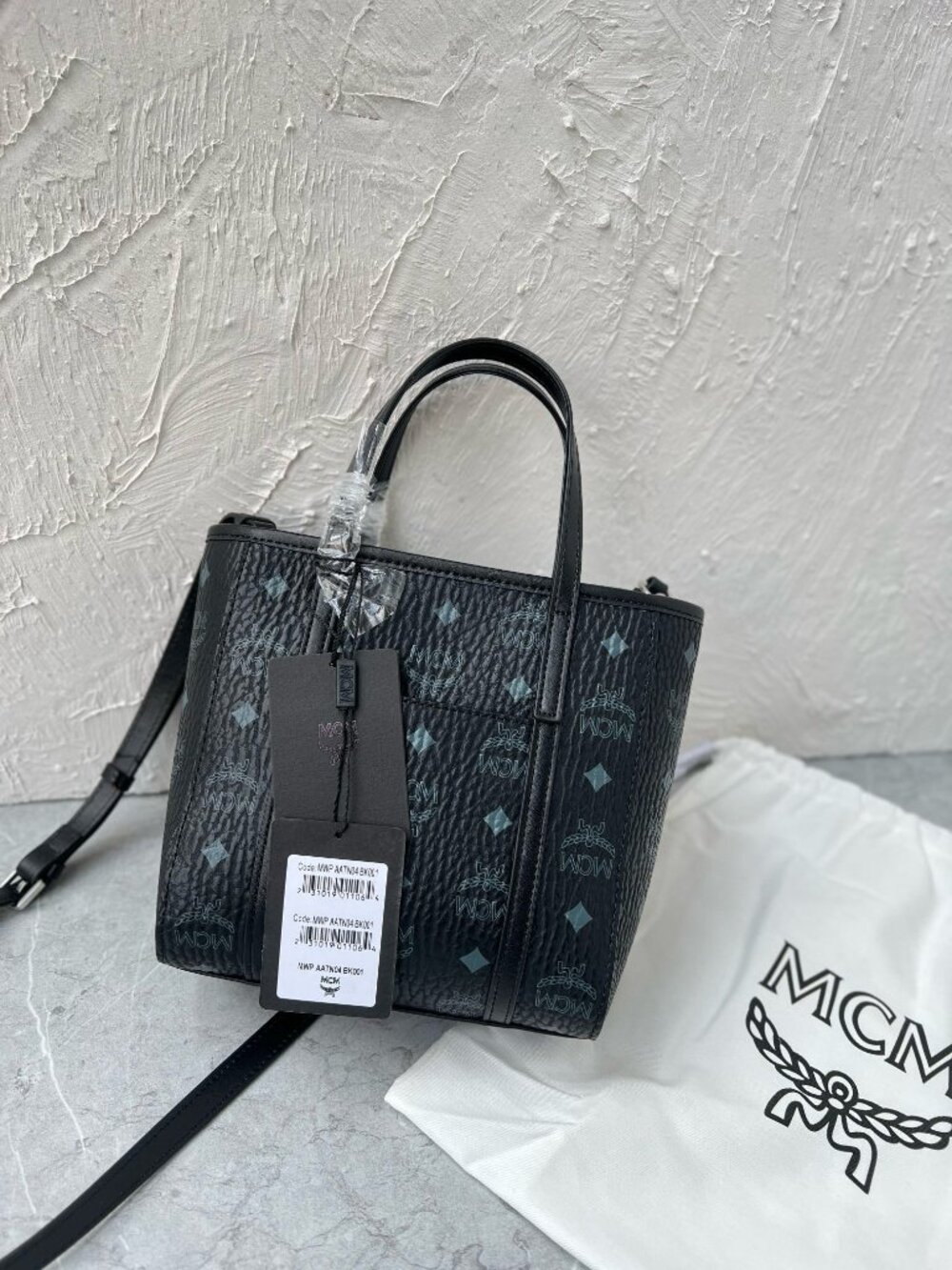 MCM Tote Bag - Picture 11 of 11